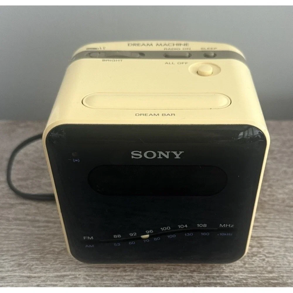 Vintage Sony Dream Machine ICF-C10W AM/FM Digital Clock Radio Beige Tested Works
